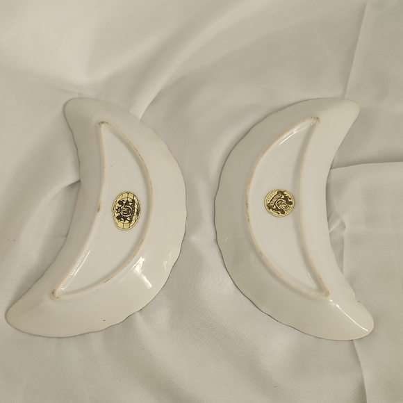 Chadwicks Cream and Pink Floral Crescent Decor - Picture 2 of 8